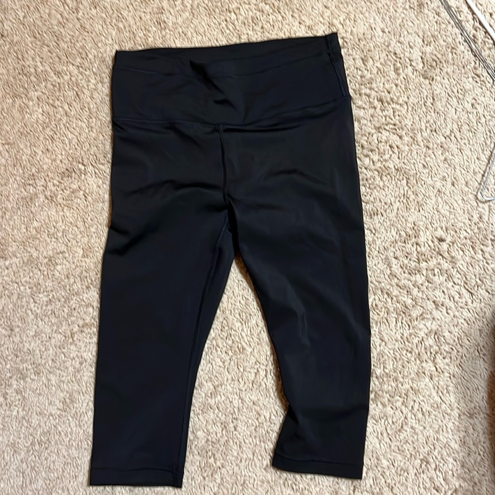 Athleta accelerate crop 3/4 worn once